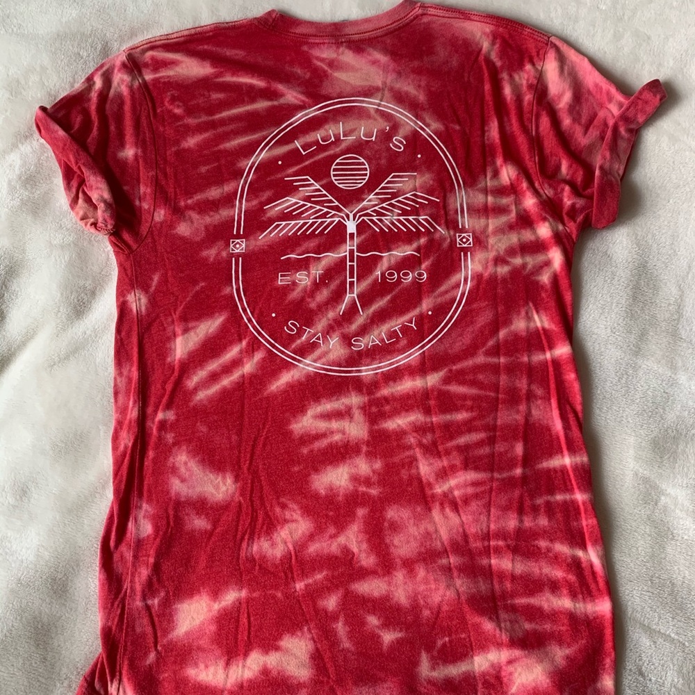 Lulu’s Tee - Picture 3 of 4